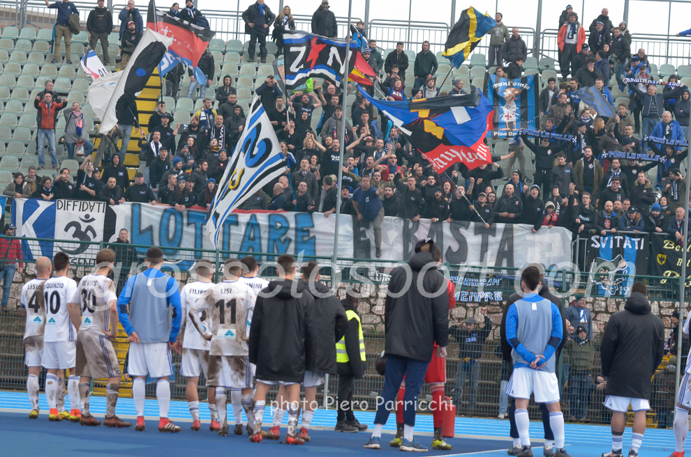 Tifosi del Pisa a Grosseto