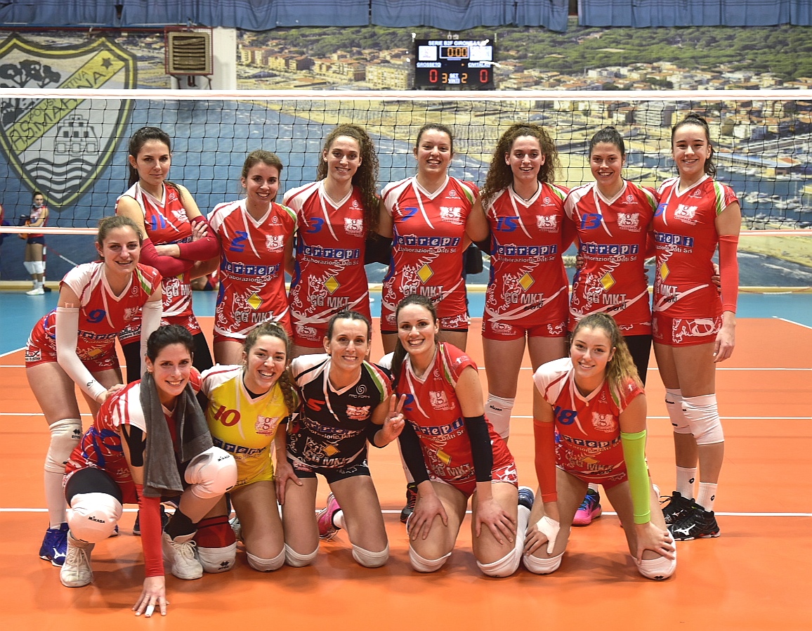 grosseto-volley-school-squadra-dopo-vittoria-contro-civitavecchia-06-febbraio-