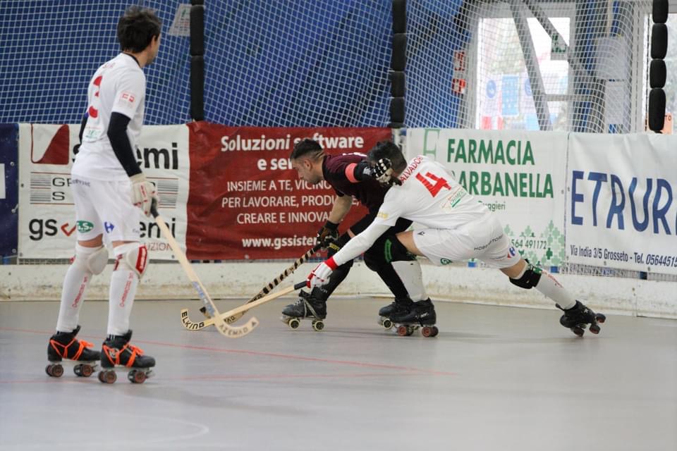 hockey-pista-circolo-pattinatori-grosseto-serie-B-Alice-Salerno-giocatori-Sabetta-e-Salvadori.j