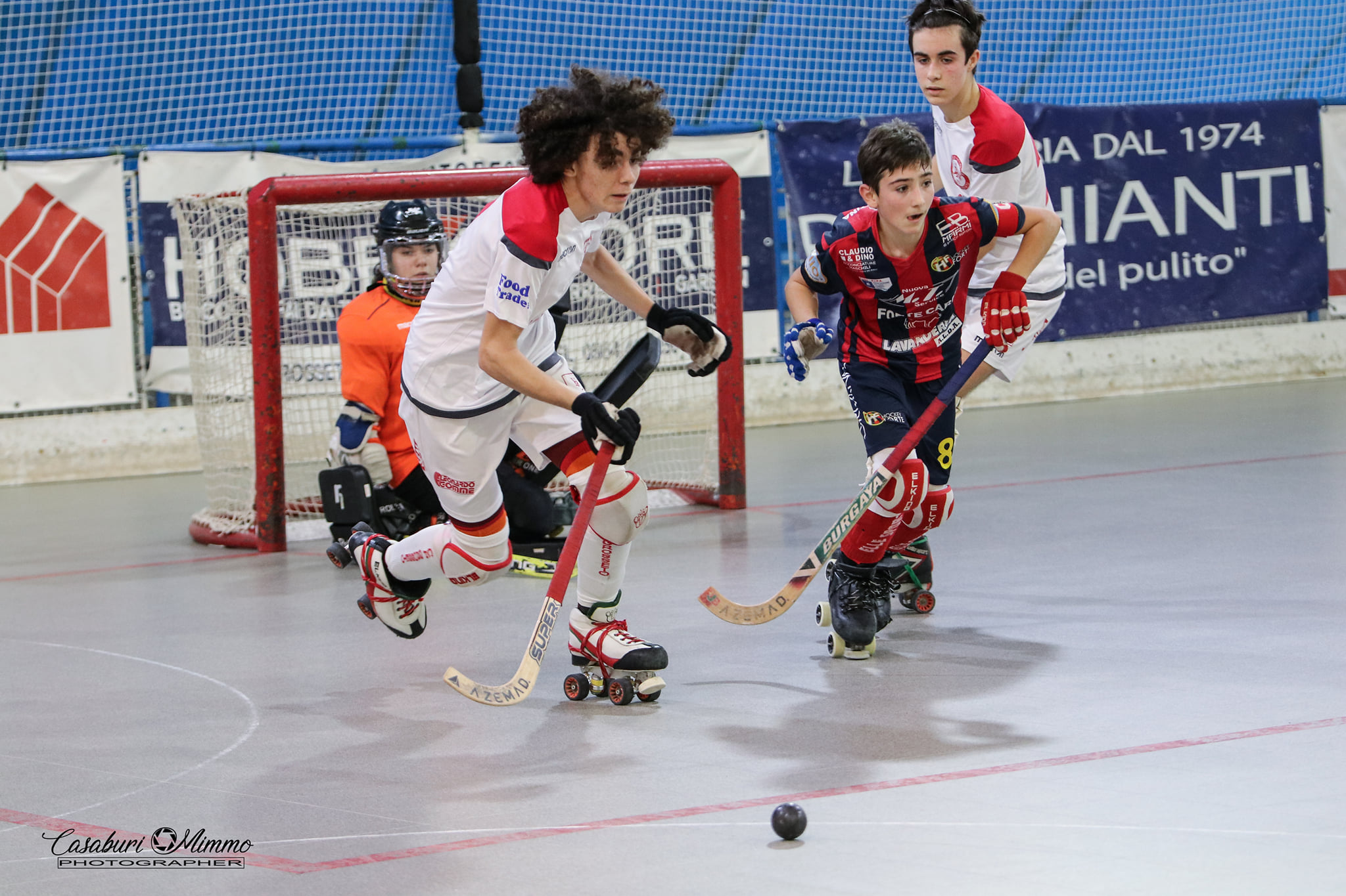 hockey-pista-circolo-pattinatori-grosseto-Under-15-Cieloverde-Forte-azione-di-gioco