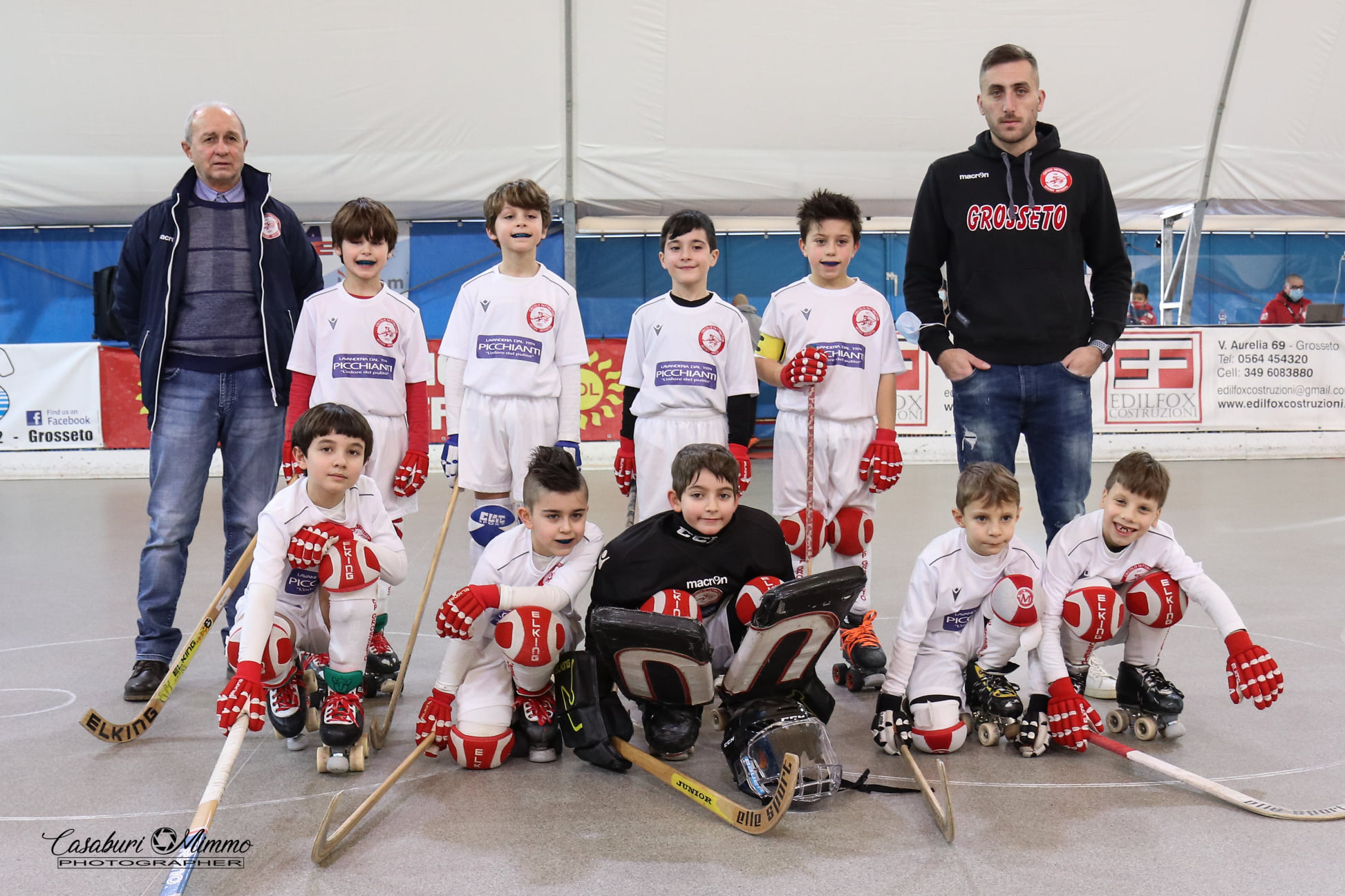 hockey-pista-circolo-pattinatori-grosseto-squadra-Under-11-allenatore-Stefano-Paghi-e-il-vice-Emilio-Minchella