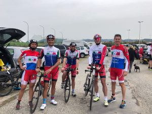 triatlhon-grosseto-atleti-alla-partenza-della-gara-di-livorno-01-maggio