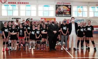 pallavolo-grosseto-1978-maurizia-cacciatori-ospite-del-supercamp-con-sindaco-di-grosseto-e-assessore-allo-sport.