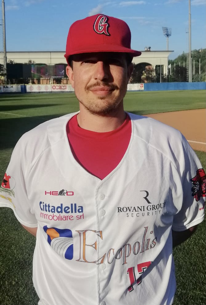 baseball-Riccardo-Gentili-miglior-battitore-della-prima-fase-con-una-media-battuta-di-375.