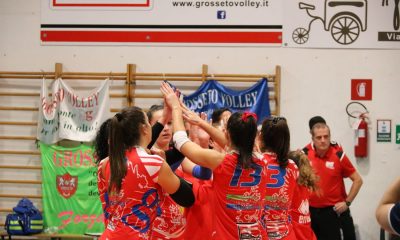 grosseto-volley-school-squadra-B2-che-festeggia
