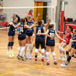 pallavolo follonica serie C squadra esulta-1 novembre 2024
