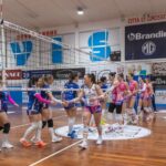 pallavolo grosseto giorgio peri serie B2 stretta di mano sotto rete gennaio 2025