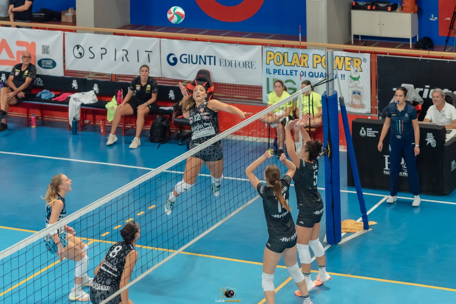 Pallavolo grosseto serie B attacco ottobre